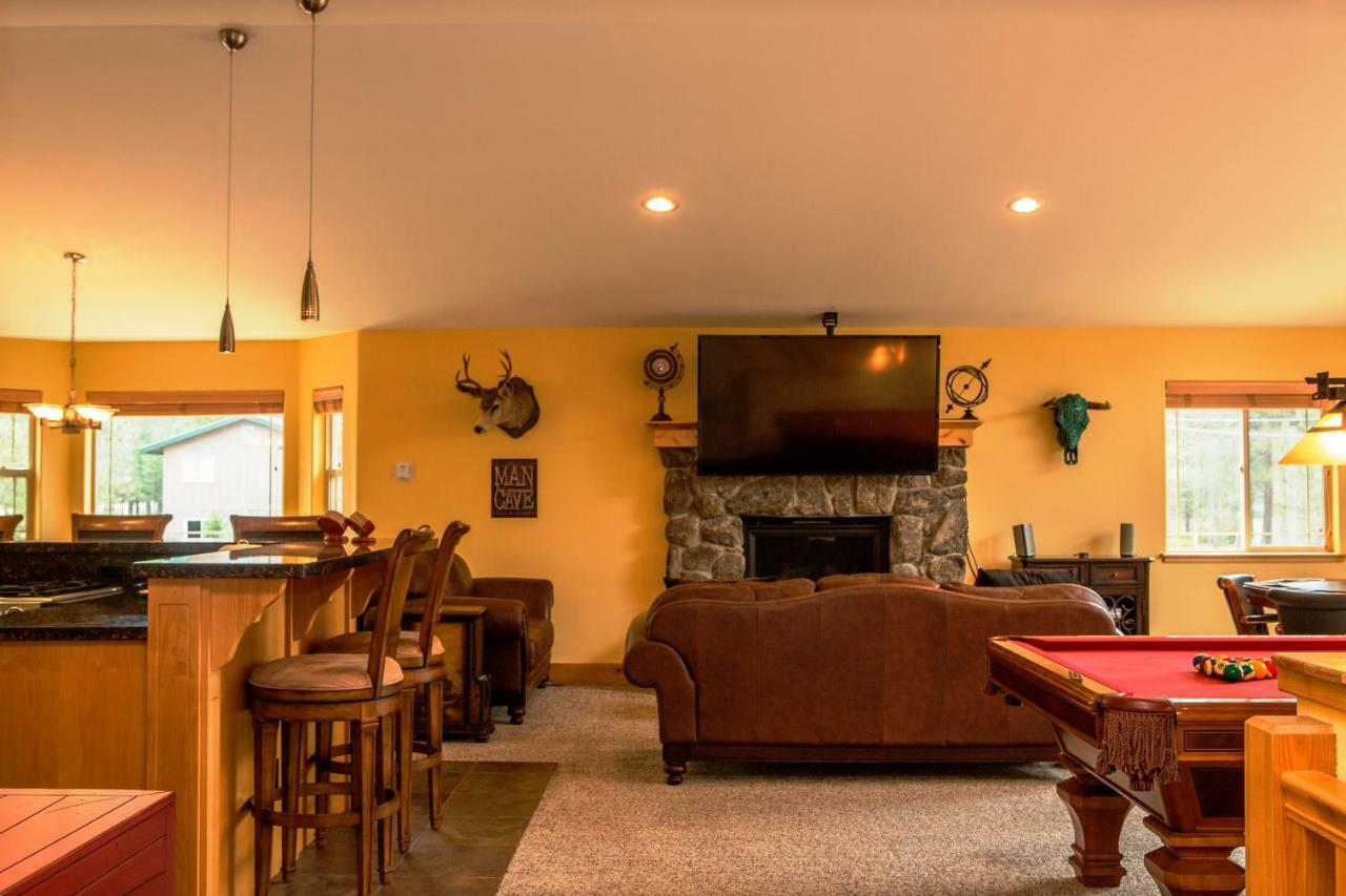 5-Star Luxury Tahoe Cabin! Great Location! Pool Table!Darts! Poker! Ping Pong! Games! South Lake Tahoe Dış mekan fotoğraf