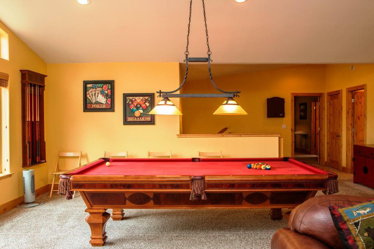 5-Star Luxury Tahoe Cabin! Great Location! Pool Table!Darts! Poker! Ping Pong! Games! South Lake Tahoe Dış mekan fotoğraf
