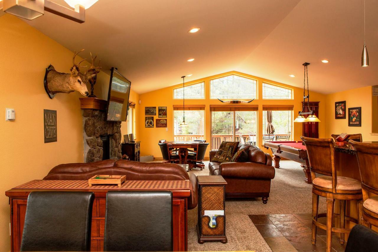 5-Star Luxury Tahoe Cabin! Great Location! Pool Table!Darts! Poker! Ping Pong! Games! South Lake Tahoe Dış mekan fotoğraf