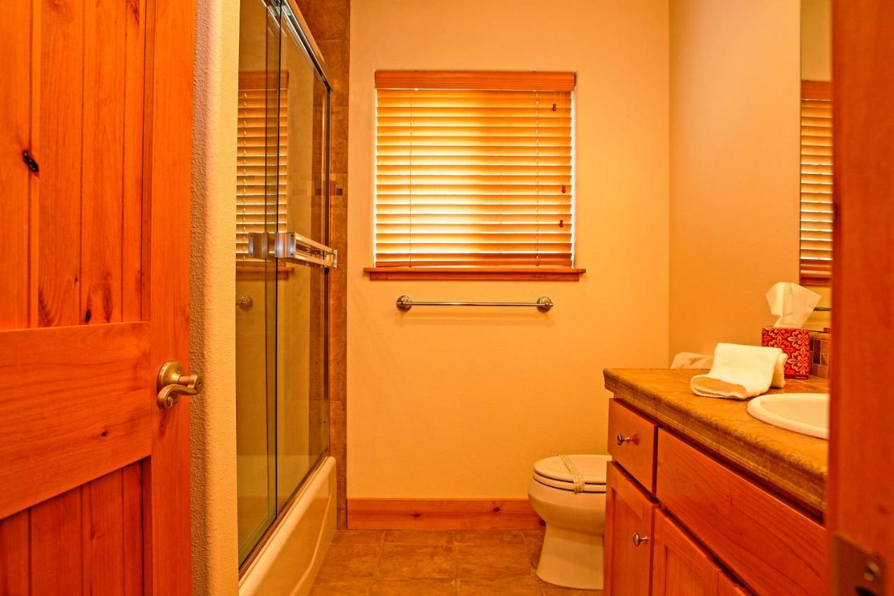 5-Star Luxury Tahoe Cabin! Great Location! Pool Table!Darts! Poker! Ping Pong! Games! South Lake Tahoe Dış mekan fotoğraf